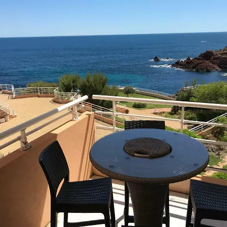 Studio 274 Route Des Escales Apartment
